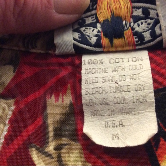 Vintage Hawaiian Hula Mens Hawaiian Shirt made in Hawaii size medium made in USA - Picture 9 of 10